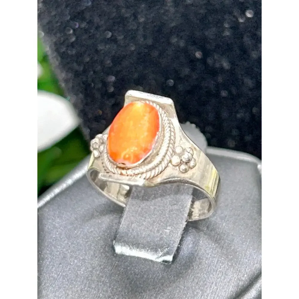 Vintage 925 Sterling Silver Red Coral Shield Ring Size 6.5 Engraved 4.38g